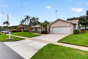 19960 NW 2nd St, Pembroke Pines, FL 33029 - Photo 53