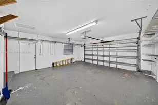 19960 NW 2nd St, Pembroke Pines, FL 33029 - Photo 35