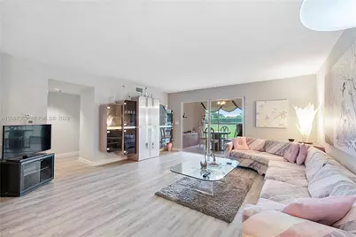5952 Regal Glen Dr #102, Boynton Beach, FL 33437 - Photo 3
