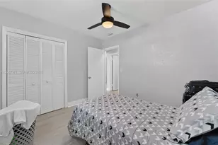 730 N 64th Ave, Hollywood, FL 33024 - Photo 13