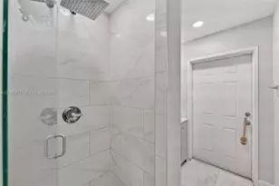 730 N 64th Ave, Hollywood, FL 33024 - Photo 11