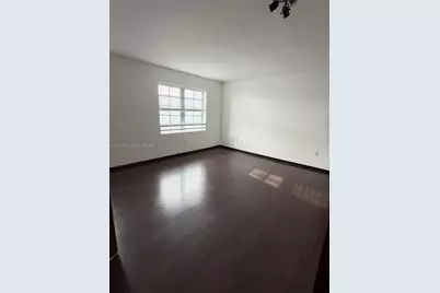 435 21st St #303, Miami Beach, FL 33139 - Photo 13