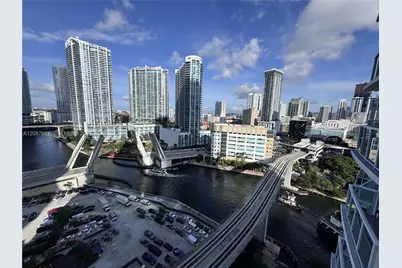 31 SE 5th St #2009, Miami, FL 33131 - Photo 25