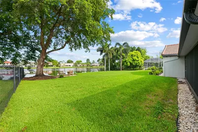 6581 Falconsgate Ave, Davie, FL 33331 - Photo 35