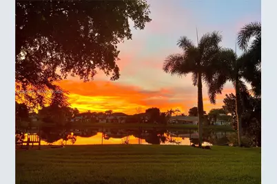6581 Falconsgate Ave, Davie, FL 33331 - Photo 5