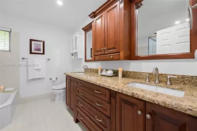 6581 Falconsgate Ave, Davie, FL 33331 - Photo 25