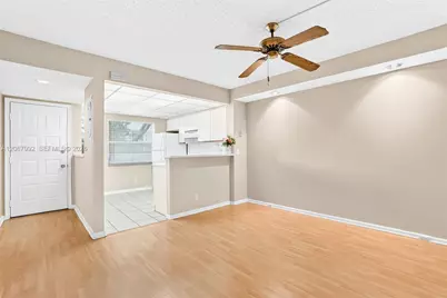 12501 SW 14th St #206R, Pembroke Pines, FL 33027 - Photo 3