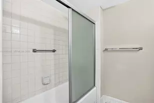 12501 SW 14th St, Pembroke Pines, FL 33027 - Photo 19