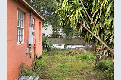 2118 NW 83rd St, Miami, FL 33147 - Photo 61