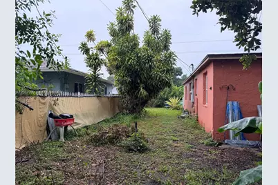 2118 NW 83rd St, Miami, FL 33147 - Photo 55