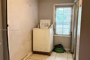2118 NW 83rd St, Miami, FL 33147 - Photo 45