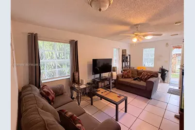 2118 NW 83rd St, Miami, FL 33147 - Photo 21