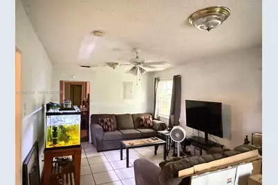 2118 NW 83rd St, Miami, FL 33147 - Photo 15