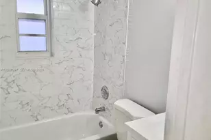 540 15th St, Miami Beach, FL 33139 - Photo 13