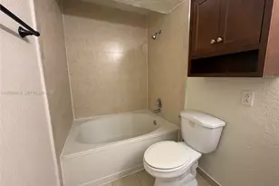 15570 SW 105th Ln, Miami, FL 33196 - Photo 17