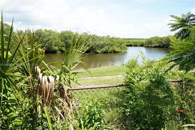 311 Country Club Dr, Other City - In The State Of Florida, FL 34677 - Photo 21