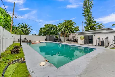 12501 NW 22nd Ave, Miami, FL 33167 - Photo 41