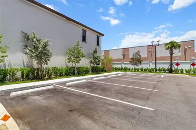221 SW 159th Way, Pembroke Pines, FL 33027 - Photo 5