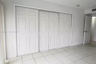 4271 NW 11th St, Miami, FL 33126 - Photo 11