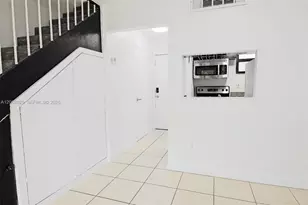 4271 NW 11th St, Miami, FL 33126 - Photo 5