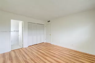 2441 SW 82nd Ave, Davie, FL 33324 - Photo 17