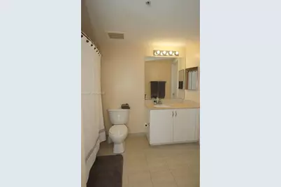 1750 N Bayshore Dr #3710, Miami, FL 33132 - Photo 9
