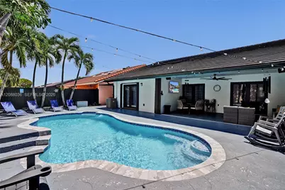8971 NW 150th Ter, Miami Lakes, FL 33018 - Photo 23