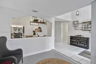 8971 NW 150th Ter, Miami Lakes, FL 33018 - Photo 7