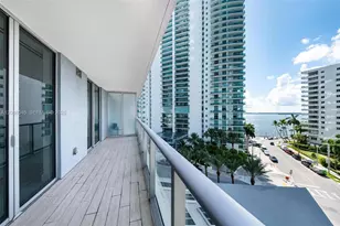 1300 Brickell Bay Dr, Miami, FL 33131 - Photo 13