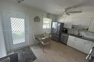 2 Briarwood Cir, Hollywood, FL 33024 - Photo 3