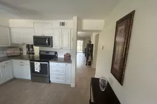 2 Briarwood Cir, Hollywood, FL 33024 - Photo 1