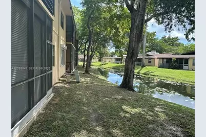 2 Briarwood Cir #112, Hollywood, FL 33024 - Photo 15