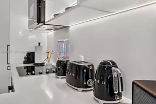 1000 West Ave, Miami Beach, FL 33139 - Photo 9