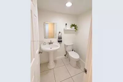 10625 SW 112th Ave #111, Miami, FL 33176 - Photo 5