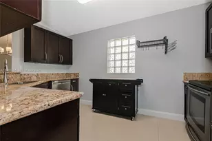 17022 NW 12th St, Pembroke Pines, FL 33028 - Photo 15