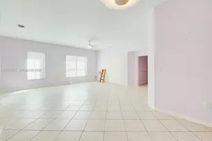 13945 S Cypress Cove Cir, Davie, FL 33325 - Photo 17
