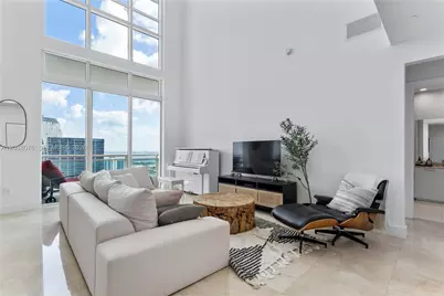 950 Brickell Bay Dr #5506, Miami, FL 33131 - Photo 3