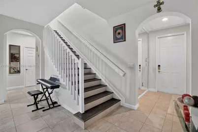 16605 SW 42nd Way, Miami, FL 33185 - Photo 9