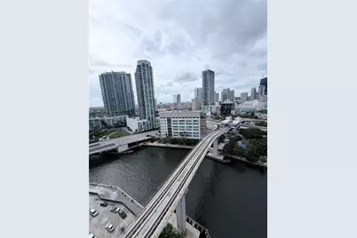 31 SE 5th St #2001, Miami, FL 33131 - Photo 11