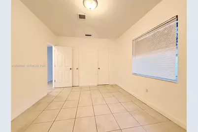 2410 NW 34th St #2, Miami, FL 33142 - Photo 7