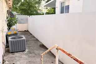 2410 NW 34th St, Miami, FL 33142 - Photo 19