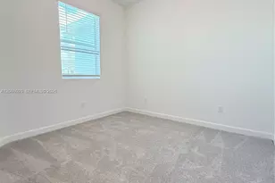 387 SE Crossoak Ln, Port Saint Lucie, FL 34984 - Photo 19