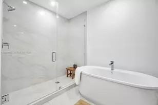 17550 Collins Ave, Sunny Isles Beach, FL 33160 - Photo 9