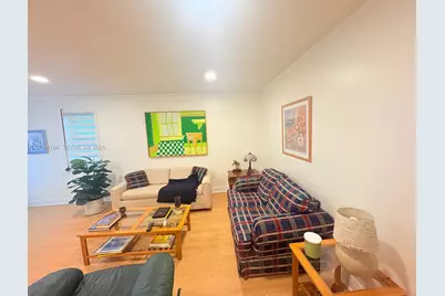 927 NW 106th Ave Cir #927, Miami, FL 33172 - Photo 9