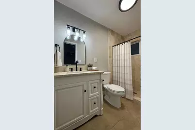 17831 NW 84th Ct, Miami, FL 33015 - Photo 23