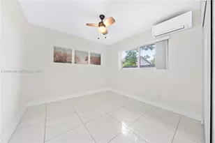 612 NW 10th Terrace, Fort Lauderdale, FL 33311 - Photo 9
