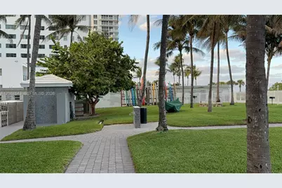 6301 Collins Ave #2108, Miami Beach, FL 33141 - Photo 73