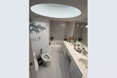 6301 Collins Ave #2108, Miami Beach, FL 33141 - Photo 49