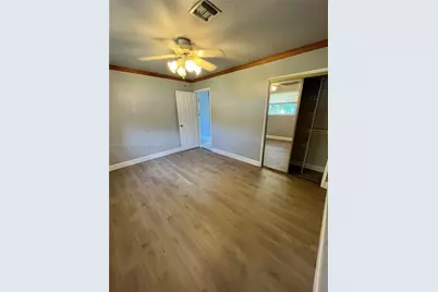 371 SW 67th Ter, Pembroke Pines, FL 33023 - Photo 15