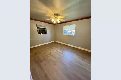 371 SW 67th Ter, Pembroke Pines, FL 33023 - Photo 13